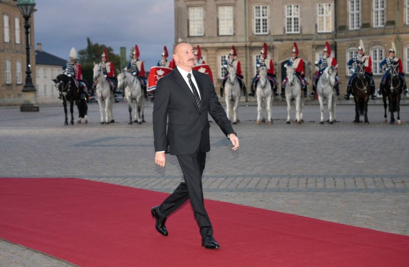 Əliyevin uğurlu xarici siyasəti: Avropa Azərbaycanla münasibətləri inkişaf etdirmək istəyir
