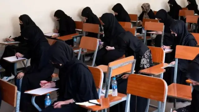 Bu ölkədə qızlar 12 yaşından sonra təhsil ala bilməzlər - BMT hərəkətə keçdi