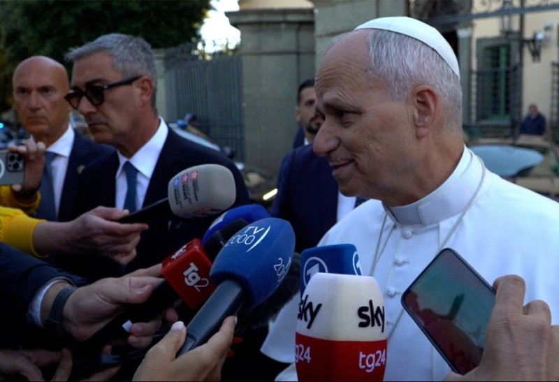 Papa Leo: Yaxın Şərqdə sülh üçün həll yolları axtarmalıyıq