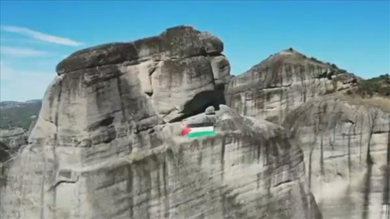 Meteora qayalarında Fələstinlə həmrəylik aksiyası