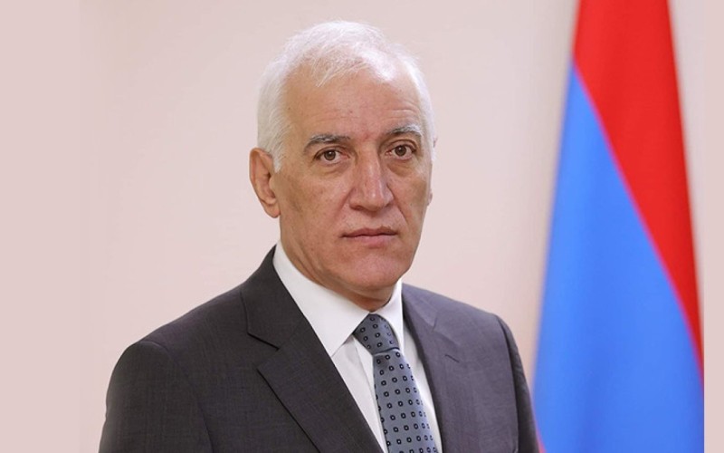 Ermənistanda Baş Qərargah rəisi vəzifəsindən azad edildi