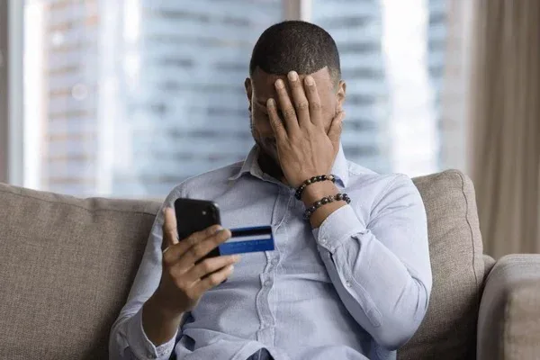 Bu proqramı telefonunuzdan silin - Pullarınız...