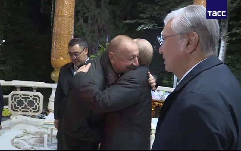 Düşənbədə Əliyevlə Putinin səmimi görüntüləri