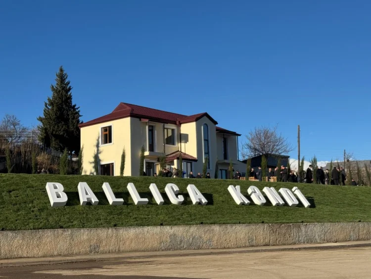 Köç karvanı Ballıcaya çatıb, açarlar təqdim edilib - YENİLƏNİB