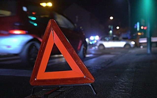 Ağdamda avtomobillər “KamAz”a çırpıldı - Yaralılar var