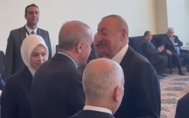 İki liderin səmimi görüşü - VİDEO