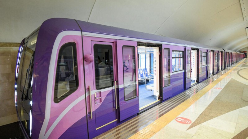 Bakı metrosunda sərnişin öldü
