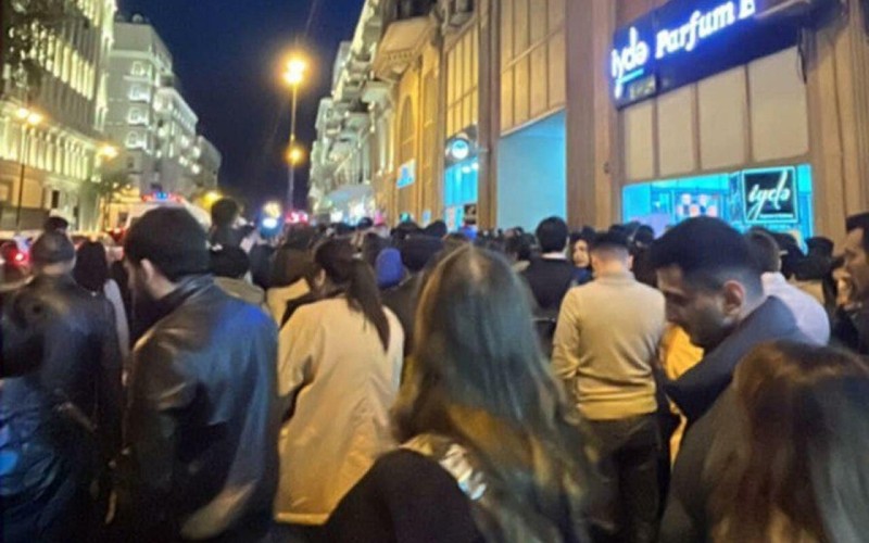 Bakı metrosunda izdiham: Saatlardır kart işləmir - YENİLƏNİB