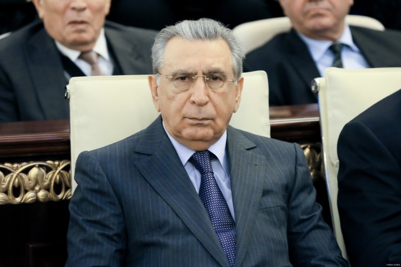 Mehdiyevin mühüm postlara yerləşdirdiyi kadrlar hələ də vəzifədədirlər - AÇIQLAMA