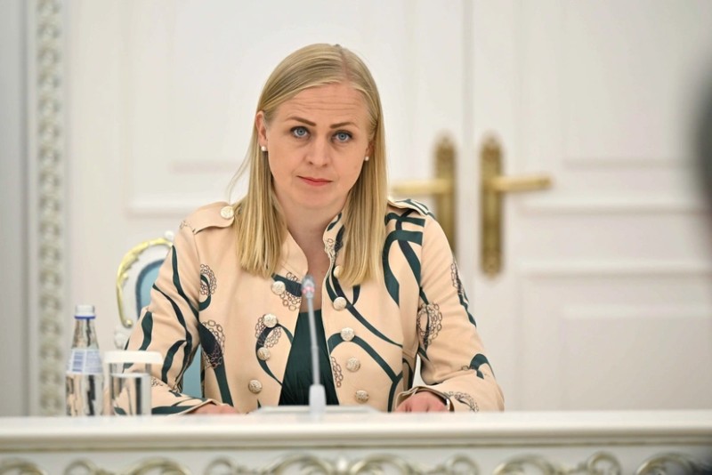 Elina Valtonen Bakıdakı danışıqları uğurlu adlandırıb