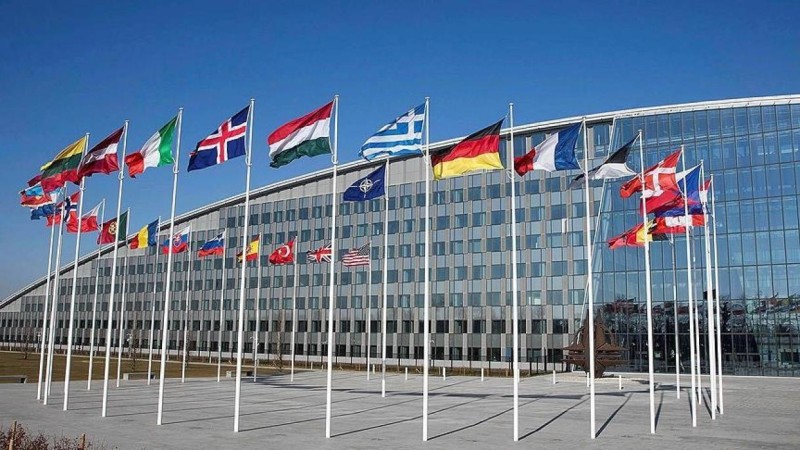 NATO-ya üzv ölkələrin müdafiə nazirləri Brüsseldə toplaşır