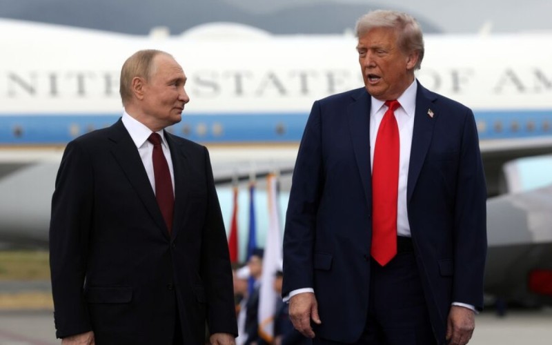Trampla Putinin telefon danışığı başlayıb