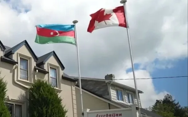 Torontoda Azərbaycan Evindən bayrağı kim oğurlayıb?