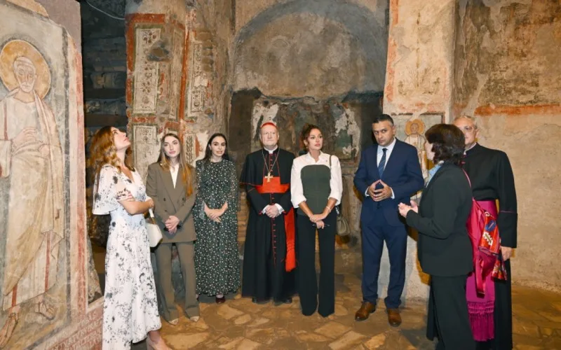 Mehriban Əliyeva, qızları və gəlini Vatikanda açılışa qatıldı - FOTOLAR