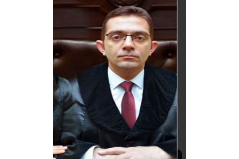 Məhkəmə hakiminin fəaliyyətinə xitam verildi