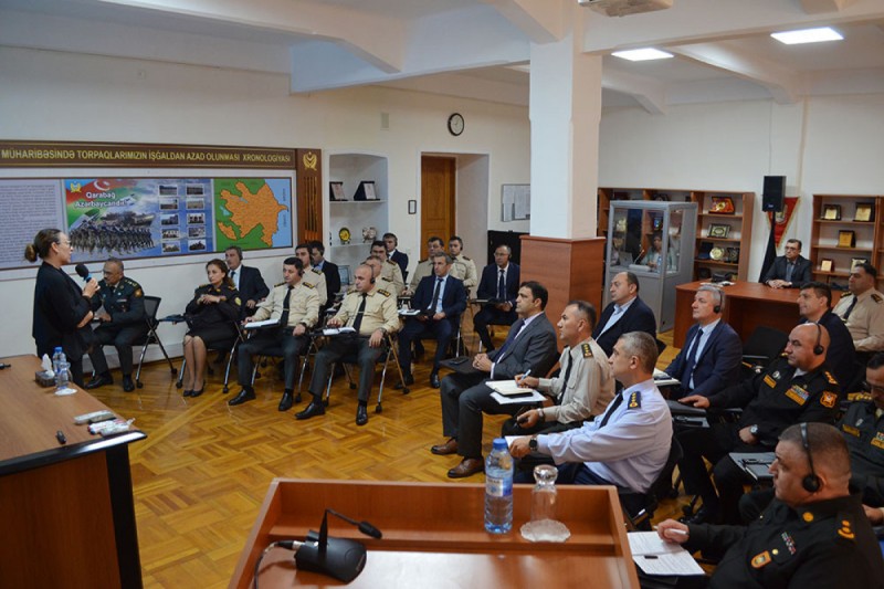 Bakıda NATO-nun milli təhlükəsizliyə yanaşmaları ilə bağlı kurs keçirilir