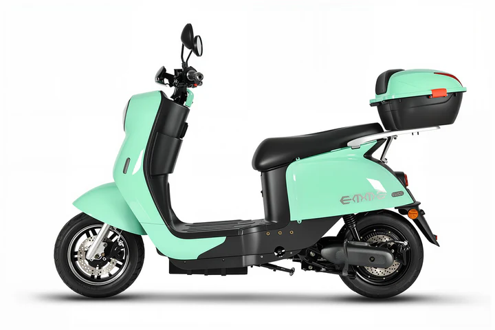Moped idarə etmək üçün sürücülük vəsiqəsi tələb olunacaq