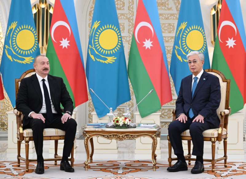 İlham Əliyevin Tokayev ilə təkbətək görüşü olub - FOTOLAR