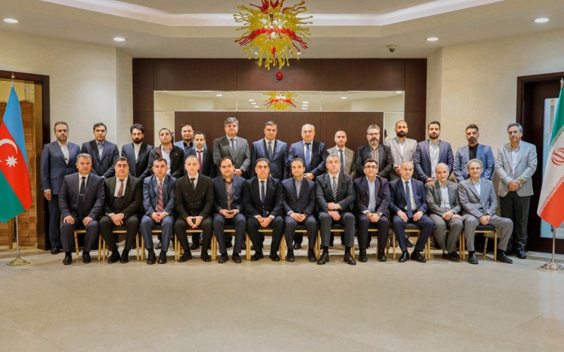 Azərbaycan və İran nümayəndələri bəzi məsələləri müzakirə etdilər