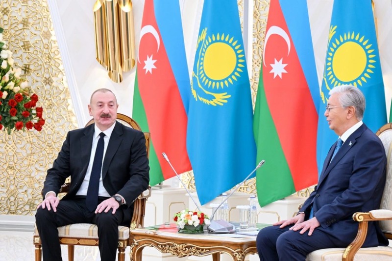İlham Əliyev: Qazaxıstanın potensialının möhkəmləndirilməsinə yönəlmiş kursunuzu tam dəstəkləyirik