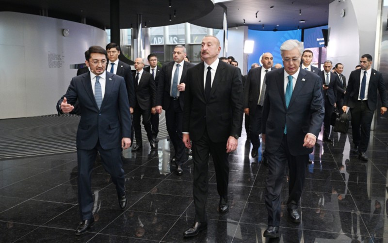 Prezidentlər Alem.ai Beynəlxalq Süni İntellekt Mərkəzində olublar - FOTOLAR