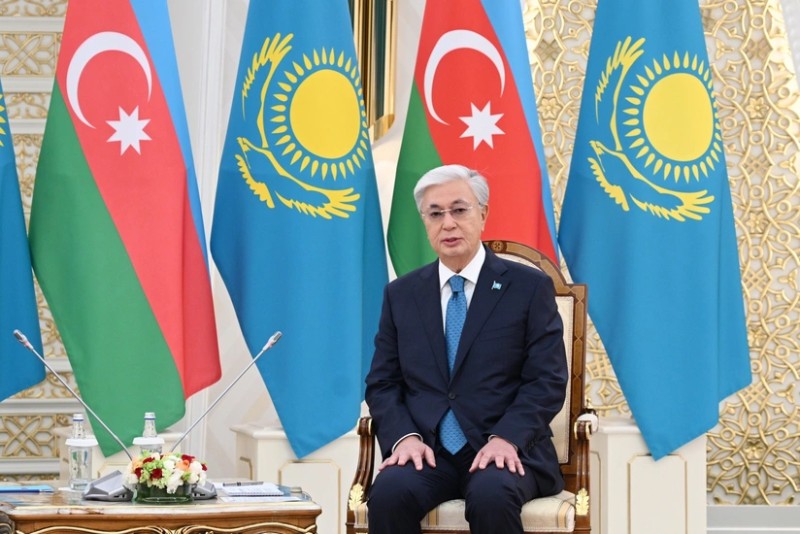Tokayev İlham Əliyevin ikitərəfli münasibətlərin inkişafına töhfəsini qeyd edib
