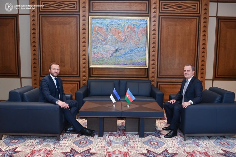 Ceyhun Bayramov estoniyalı həmkarı ilə görüşüb