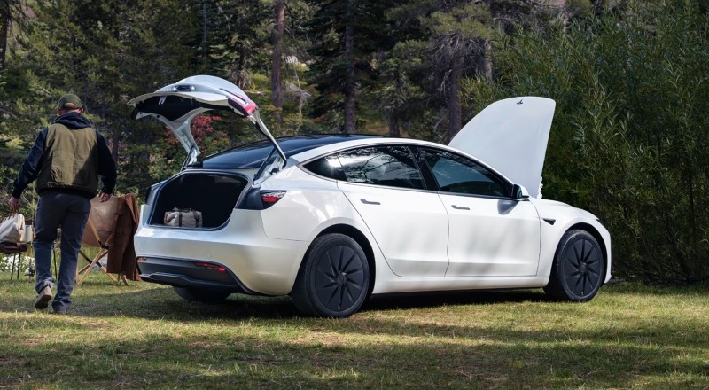 Tesla təxminən 13 min avtomobilini geri çağırır