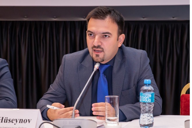 Rusif Hüseynov: Armen Qriqoryan iki ölkənin vətəndaş cəmiyyəti nümayəndələri ilə görüşdə nikbin mövzulara köklənmişdi