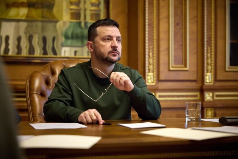 Zelenski: Ukrayna ərazi güzəştlərinə getməyəcək