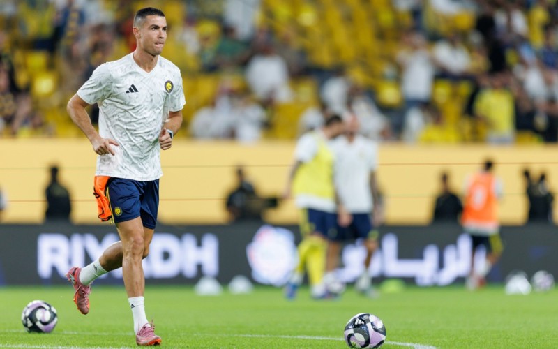 Ronaldo 950 qol vuran ilk futbolçu oldu