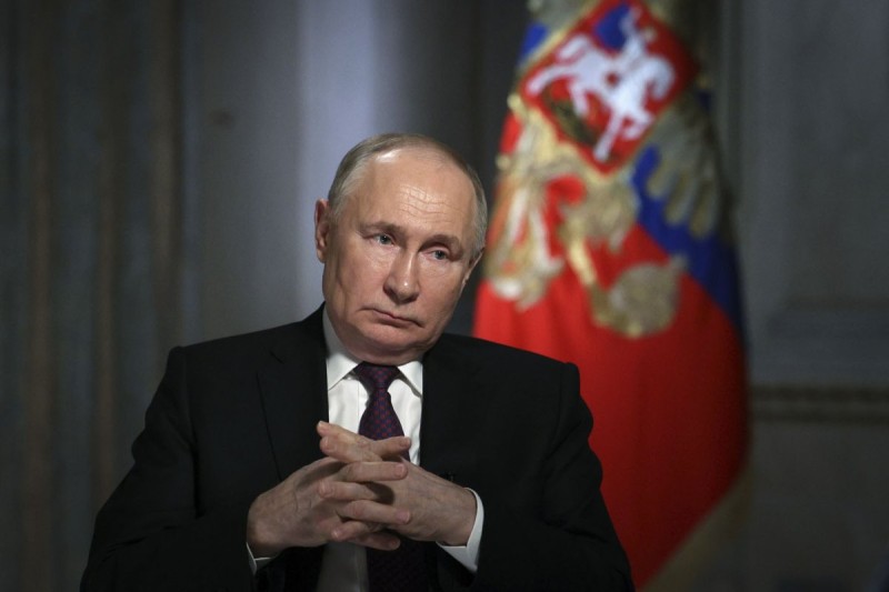 Putin prezidentin Sərhədyanı Əməkdaşlıq İdarəsinin rəhbəri vəzifəsindən azad edib