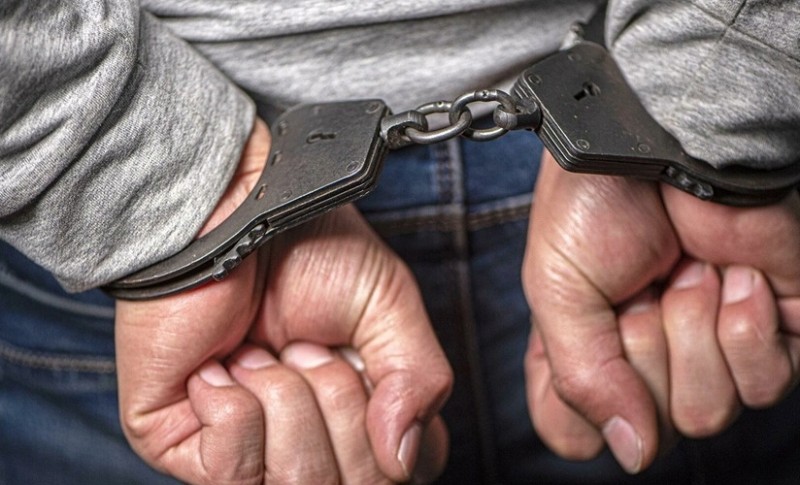 Bakıda evdən 15 min manatdan çox pul oğurlandı