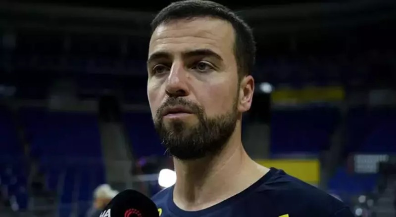 “Fənərbaxça”nın kapitanı pravasız qaldı