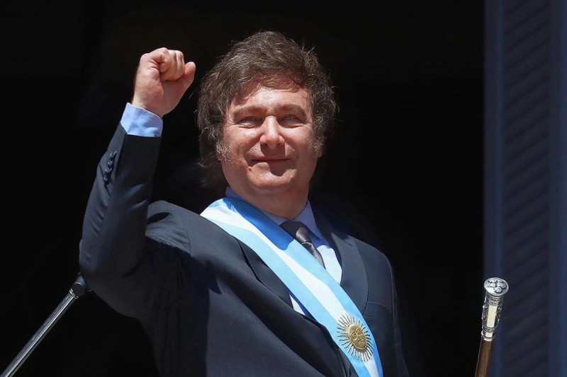 Argentinada aralıq parlament seçkisində hakim partiya liderlik edir