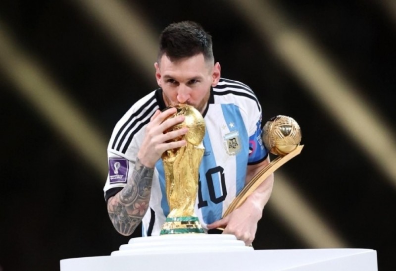 Messi DÇ-2026-da oynamaq istəyir