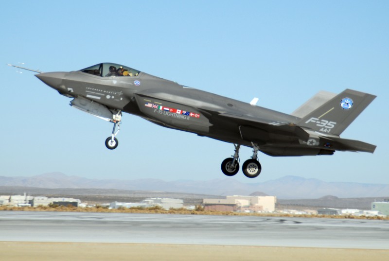 F-35 raketlərinin ilk partiyası bu həftə Yaponiyaya gələcək - Tramp