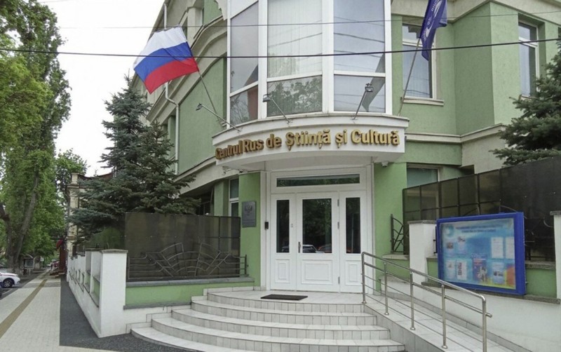 Daha bir ölkədə Rus evi bağlanır