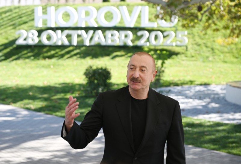 Zəfər Günü bizim tariximizdə olan ən parlaq səhifədir - Prezident