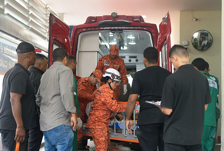 Braziliyada narkotik əməliyyatı qanlı bitdi: 64 öldü