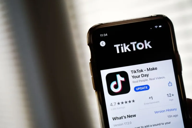 “TikTok” bu il Azərbaycanda 900 minə yaxın videonu silib