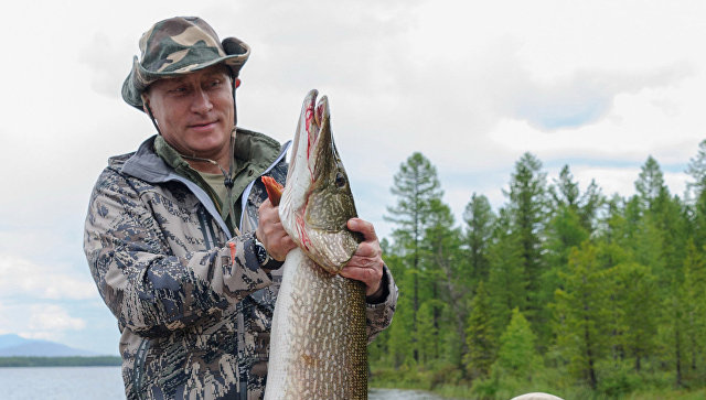 Putin uzunömürlülüyün sirrini açdı - Balıq yeyin