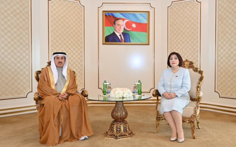 Sahibə Qafarova Qobaşla müzakirə apardı