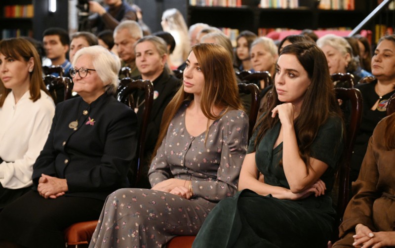 Bakı Kitab Mərkəzində “Zəfər sevinci” adlı musiqili-ədəbi gecə keçirilib - FOTOLAR