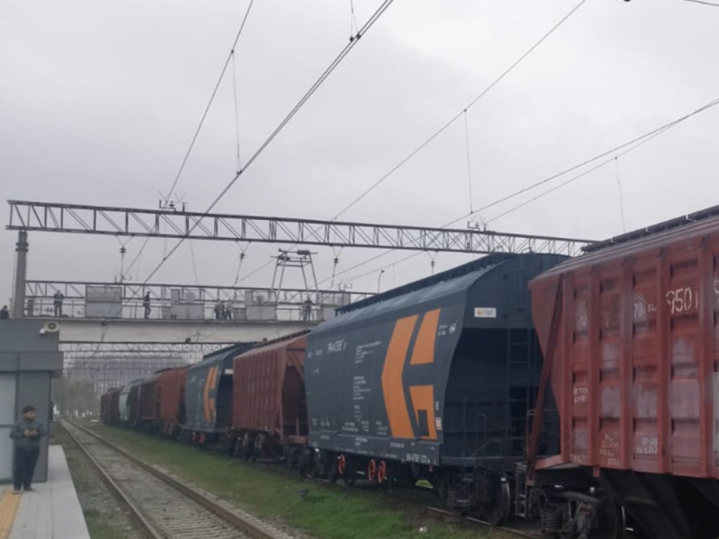 Ermənistana buğda aparan qatar artıq Bakıdadır