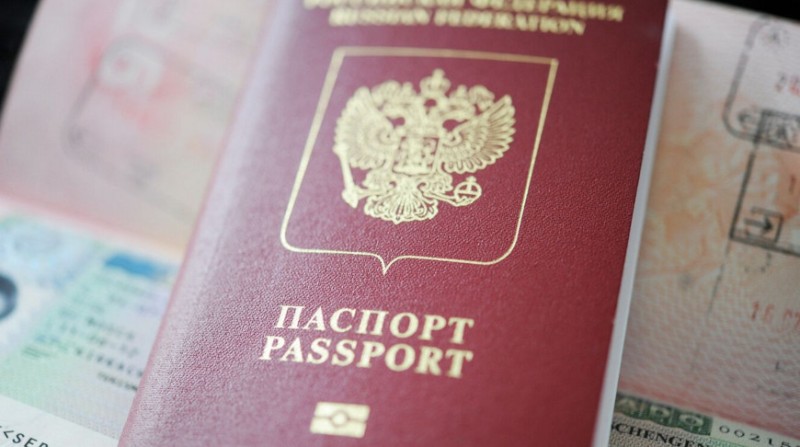 Rusiya vətəndaşlarına çoxdəfəlik vizaların verilməsinə tam qadağa qoyuldu