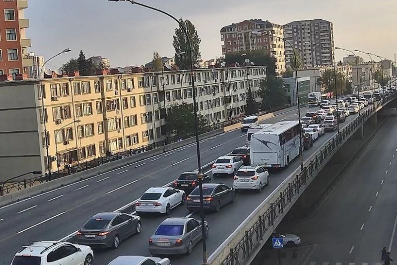 Bakıda 15 istiqamətdə tıxac var