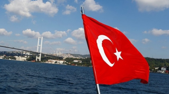 Türkiyədə körpü çöküb, ölənlər var