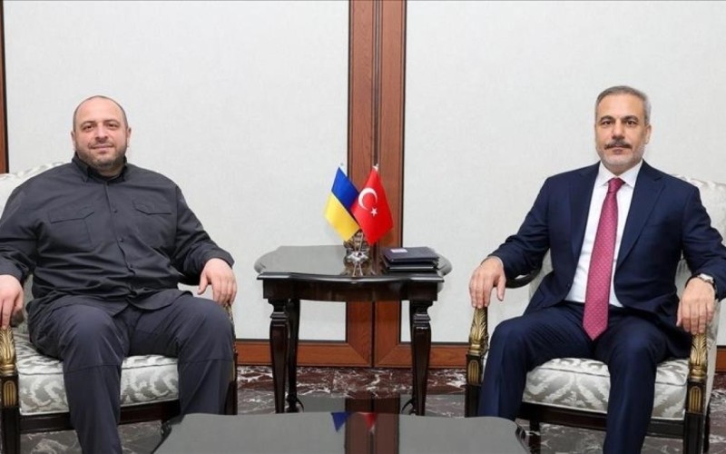 Hakan Fidan Rüstəm Umerovla görüşdü