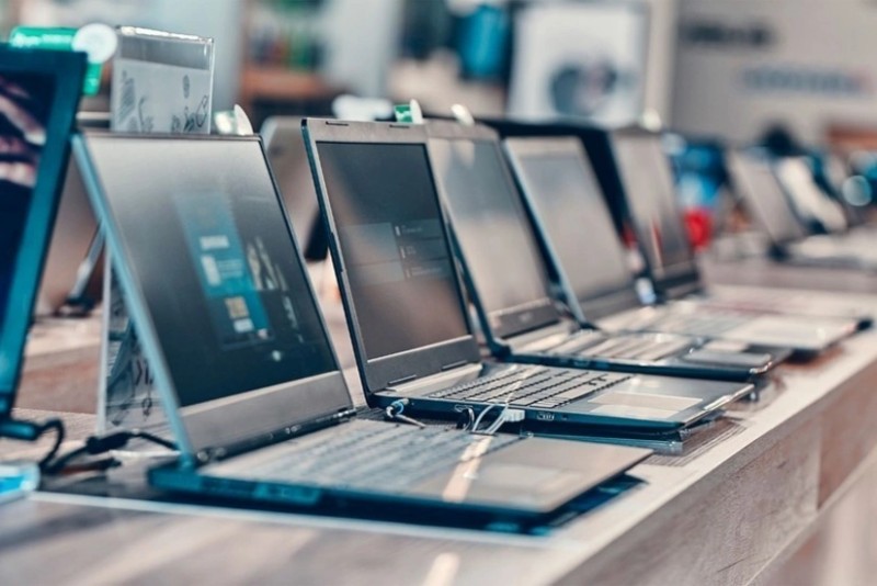 Azərbaycanda noutbuk istehsalı 3 433 dəfə artıb